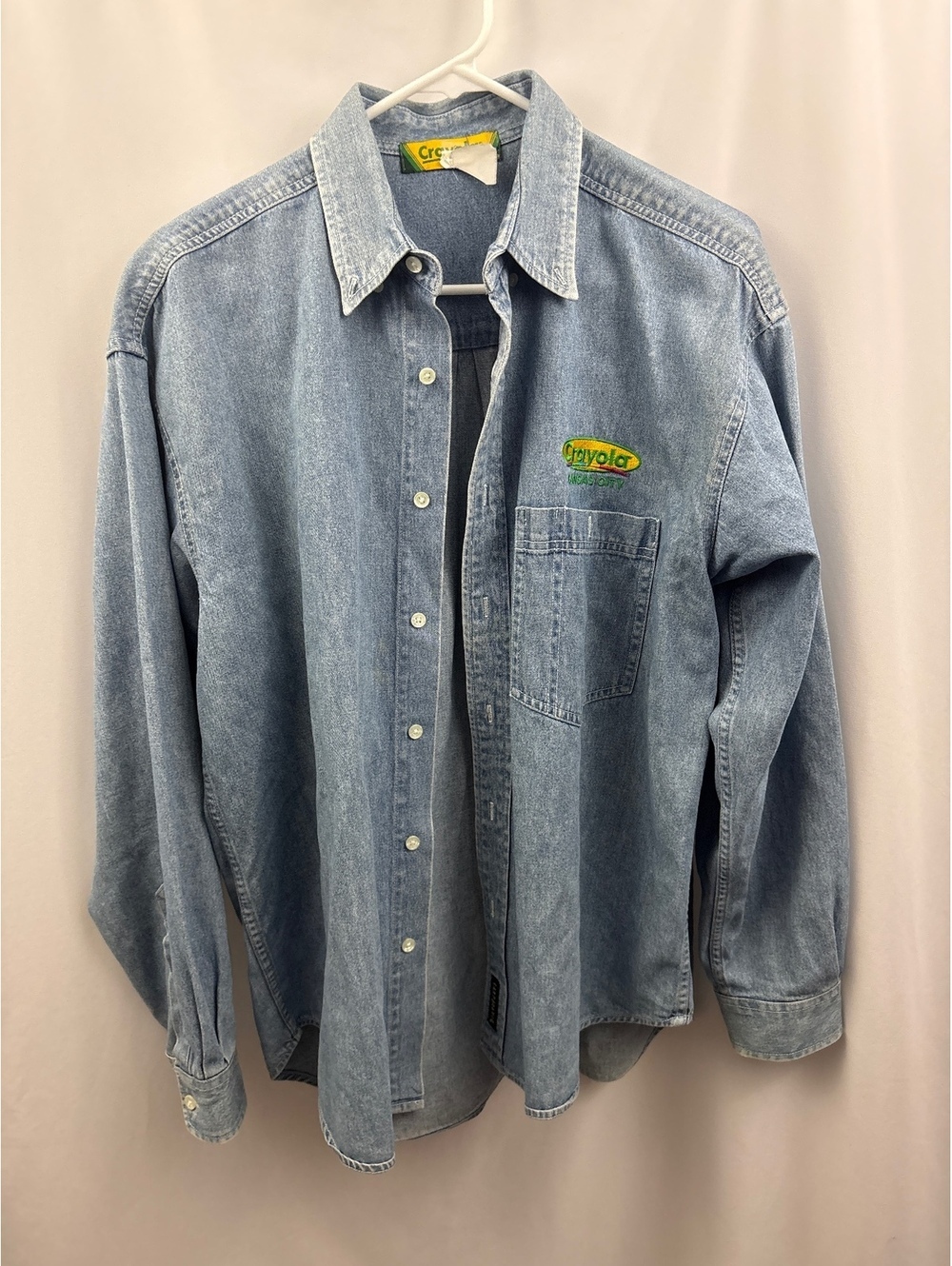 Vintage Crayola Kansas City Light Wash Denim Shirt Size Large Men’s